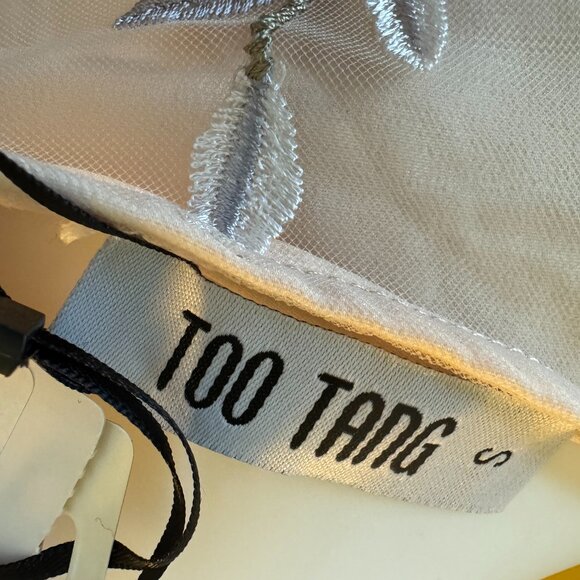 Too Tang Embroidered Maxi Gown – Apricot w/Birds & Floral Detailing -NWT, Size S - Picture 10 of 12